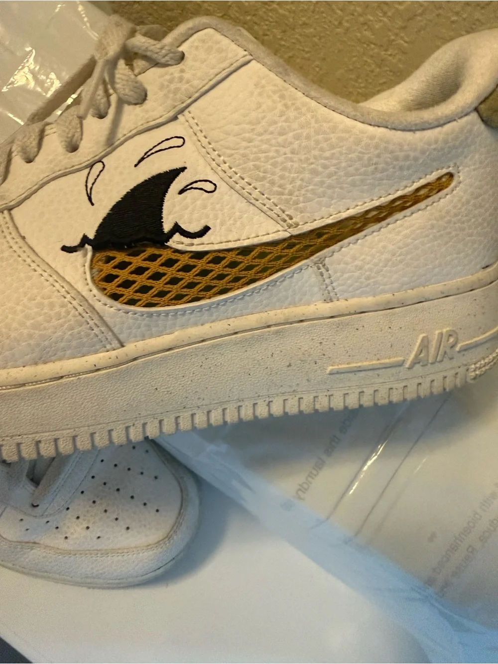 N/A comfortable white